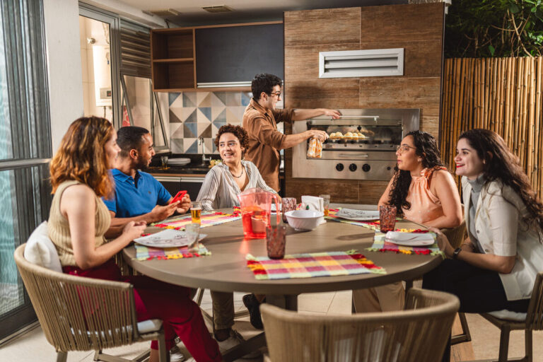 Treelake Village neighborhood